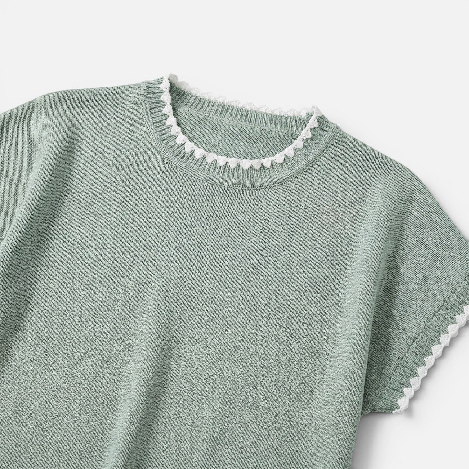 Women's Contrast Trim Knit Top Short Sleeve Relaxed Fit