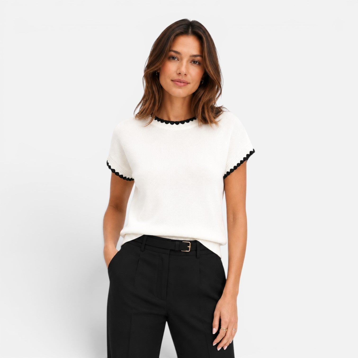 Women's Contrast Trim Knit Top Short Sleeve Relaxed Fit