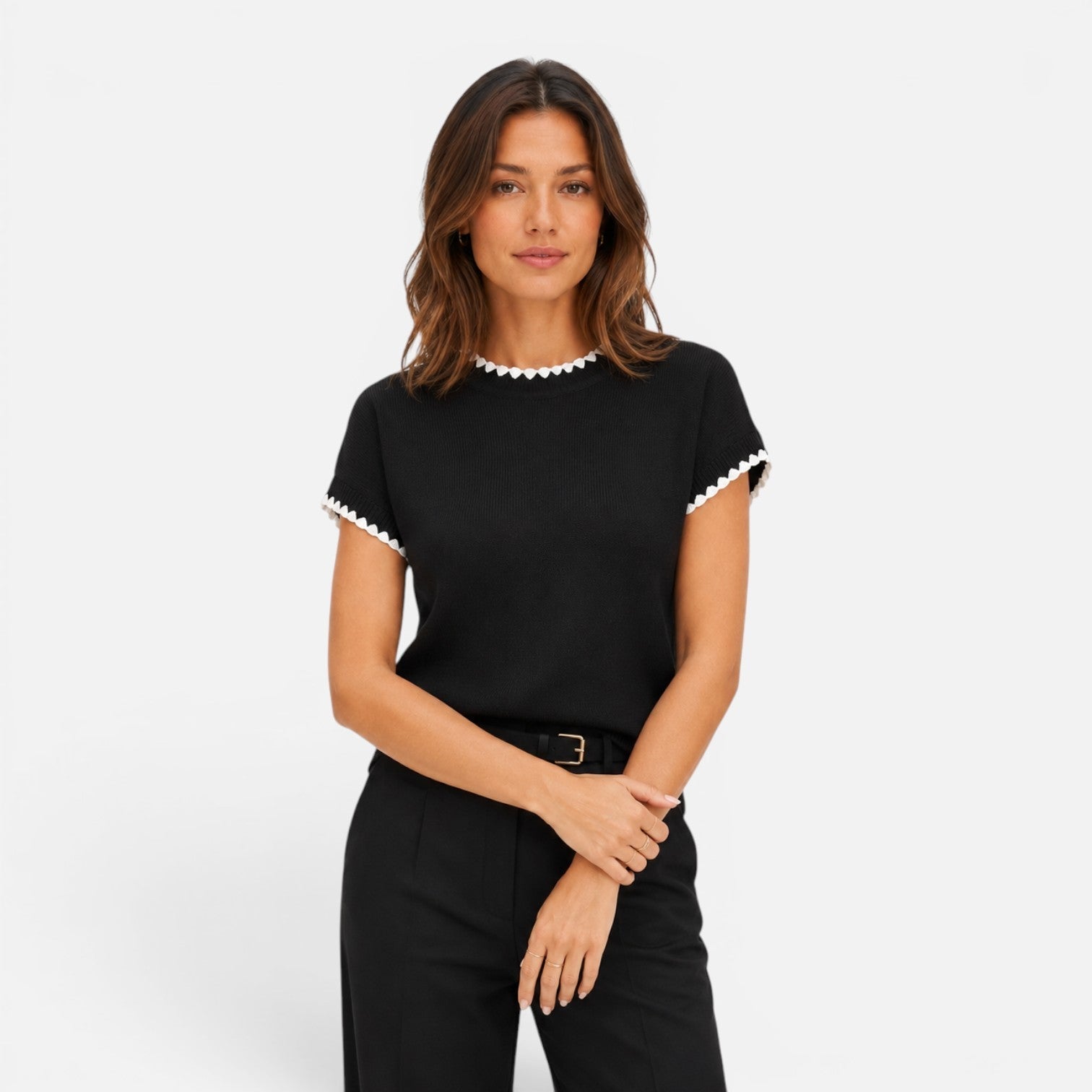 Women's Contrast Trim Knit Top Short Sleeve Relaxed Fit
